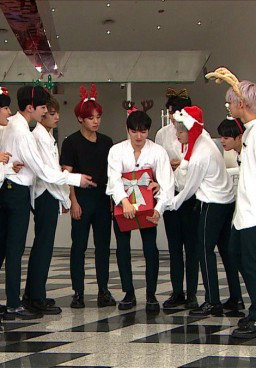 Idol Room Episode 33